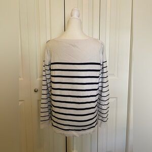 White and Navy Striped Long Sleeve
Sweater Dalia Large